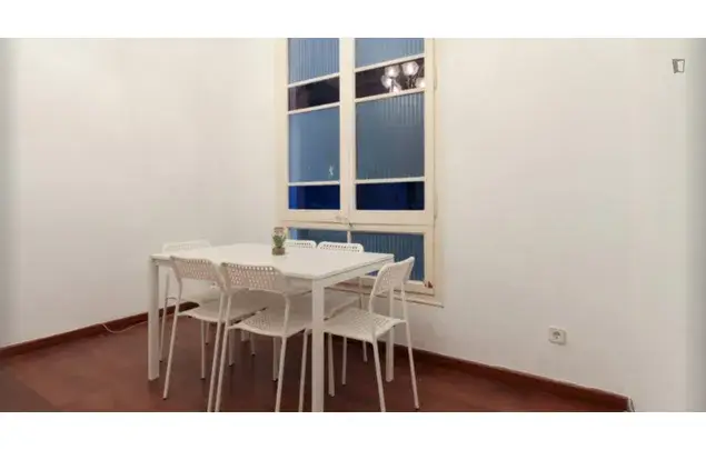 Apartamento 7 Dormitorios Barcelona Centro
