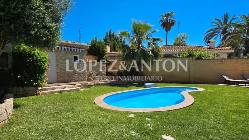 Chalet en Venta en L Eliana Valencia