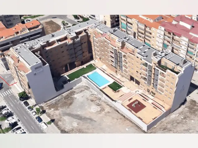 Habitación en Cáceres Centro con Piscina y Baño Privado