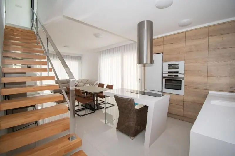 Villa en Venta Mil Palmeras Alicante Moderna Cerca Playa