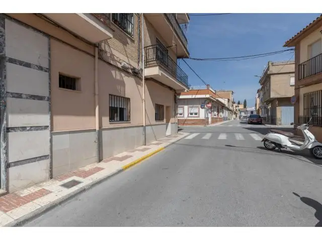 Local Comercial en Venta en Maracena Gran oportunidad para inversores