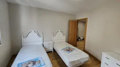 Alquiler Piso Amueblado 4 Dormitorios 2 Baños Terraza Trastero Ascensor