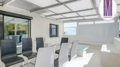 Piso en venta en Gavà con 2 terrazas y vistas al mar