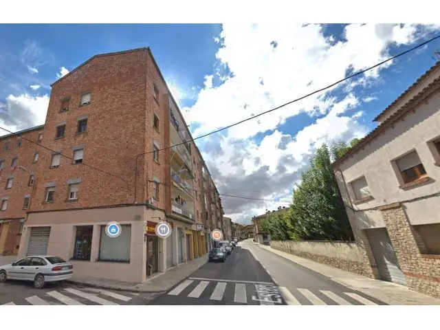 Piso Ocupado en Cervera Lleida Solo para Inversores