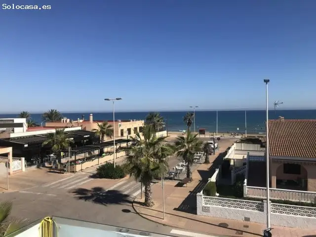 Villa en Torrevieja con Vistas al Mar y Piscina Privada