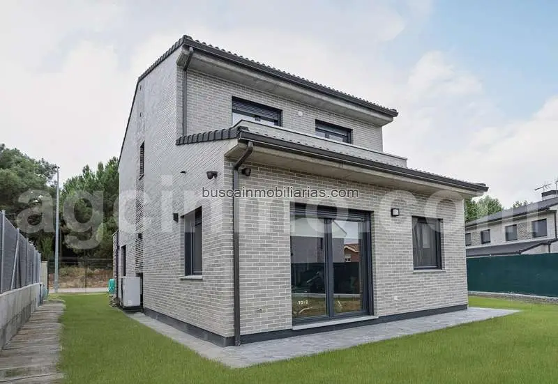 Chalet en Tudela de Duero con 2 Suites y Aerotermia