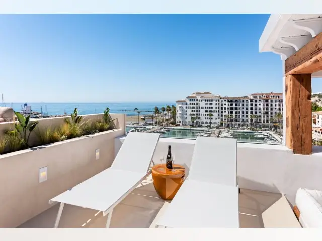 Adosado de 4 Dormitorios en venta La Duquesa, España