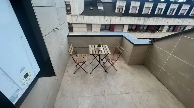 Venta Piso con terraza en Valentín Masip Oviedo