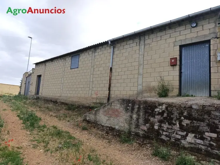 Nave Industrial 200m2 con Terreno 600m2 en Leon