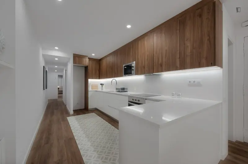 Habitacion Doble con Baño Privado en Piso Compartido
