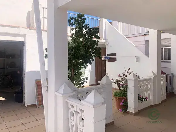 Casa independiente en Riba Roja de Turia 5 habitaciones