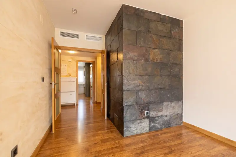 Venta Piso Lujoso 3 Dormitorios El Campillo Esparragal