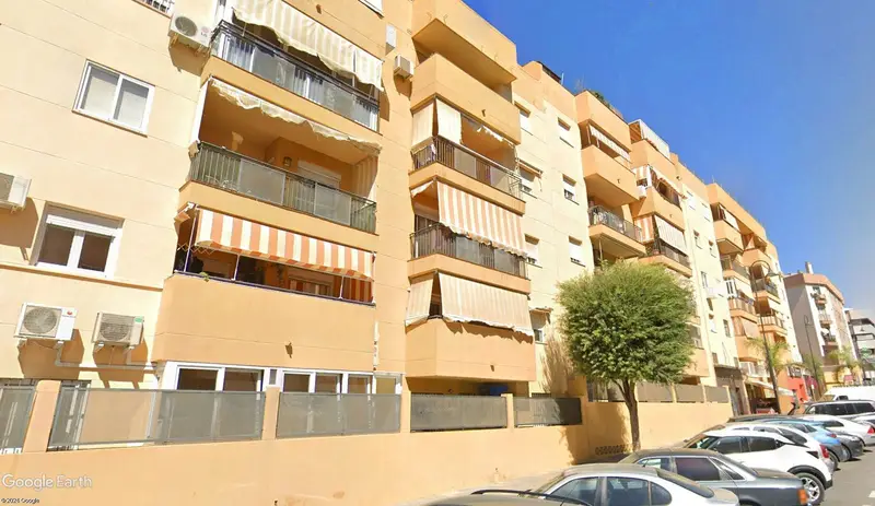 Apartamento 3 Dormitorios Las Lagunas Mijas