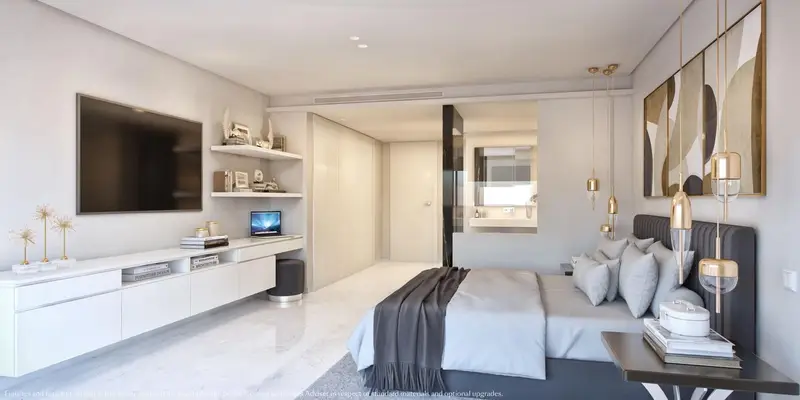 Atico de Lujo en Marbella con Vistas al Mar y Solarium Privado