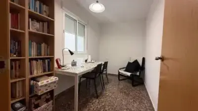 Piso en Alquiler Amueblado 90m² 3 Dormitorios 2 Baños Garaje