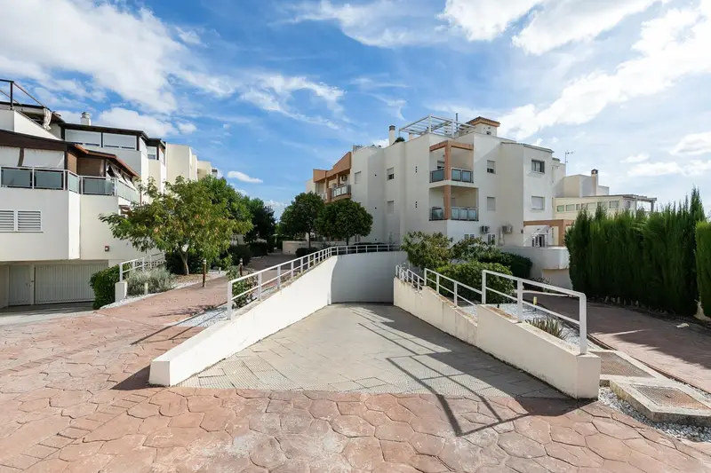 Venta Piso con calefacción en Albolote