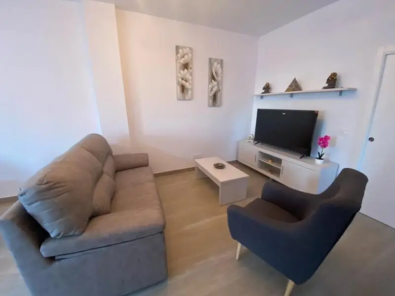 Apartamento en Torrox Costa Alquiler Invierno 2 Dormitorios Jardin Piscina