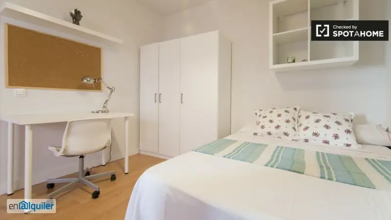 Habitacion con llave independiente en piso compartido Alcalá de Henares