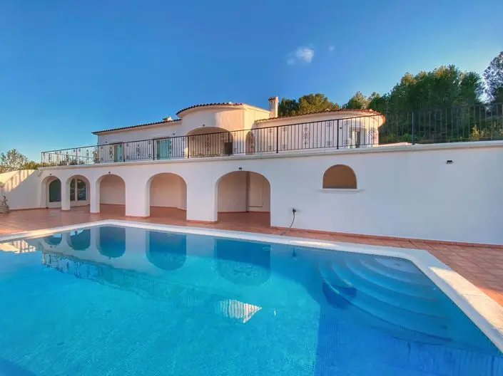 Villa de Lujo con 5 Dormitorios en Venta Lliber