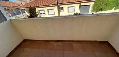 Tríplex Reformado 4 Dormitorios Torre Pacheco