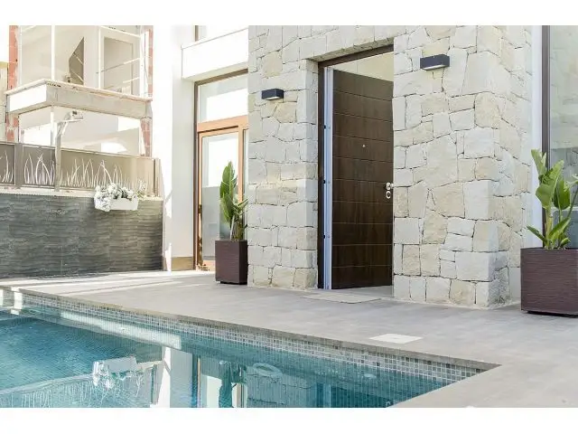 Chalet en Vera Playa: Villas con Piscina cerca de la Playa
