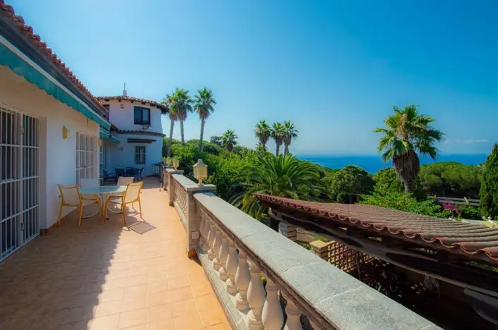 Villa de Lujo 6 Dormitorios en La Montgoda Lloret de Mar