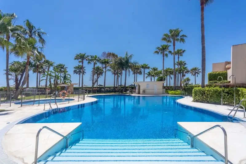 Atico Duplex Primera Linea Playa Estepona Piscina Privada