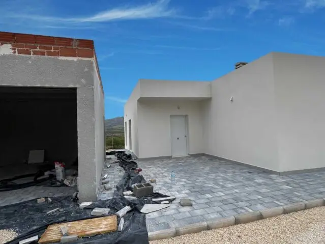 Villa 3 Dormitorios El Canton Nueva Construccion