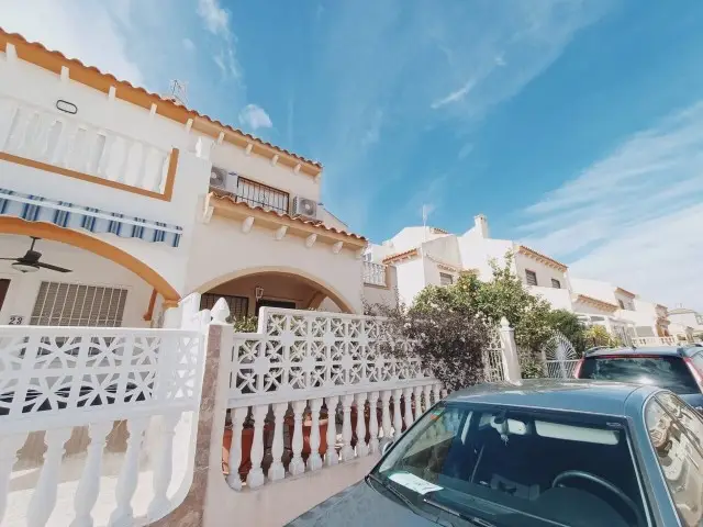 Apartamento 3 Dormitorios Playa Flamenca Piscina Solarium