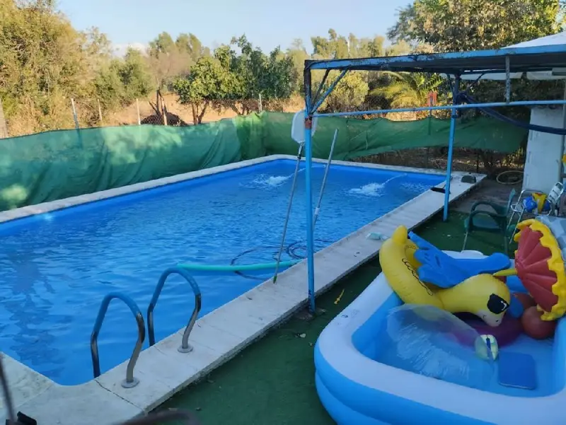 Venta Finca Extrarradio Cordoba 2 Casas Naves Piscina