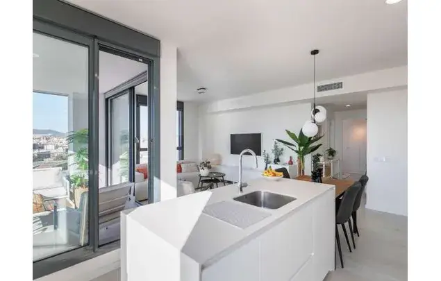 Apartamento en Alquiler Badalona 2 Dormitorios Vistas al Mar