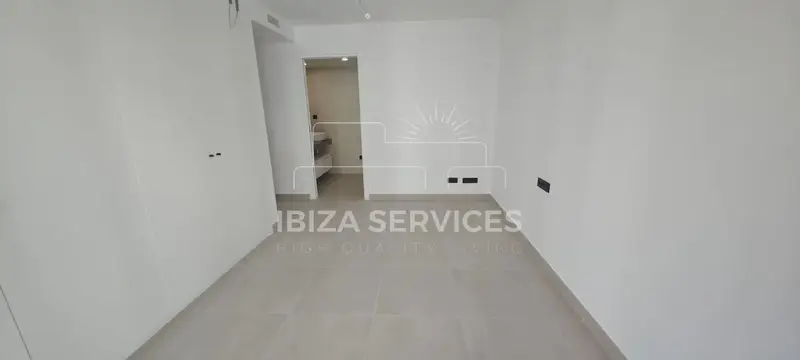 Alquiler Anual Apartamento Santa Eulalia 3 Dormitorios Piscina Parking