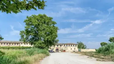 Finca Rústica Histórica en Venta Villanueva de Gállego