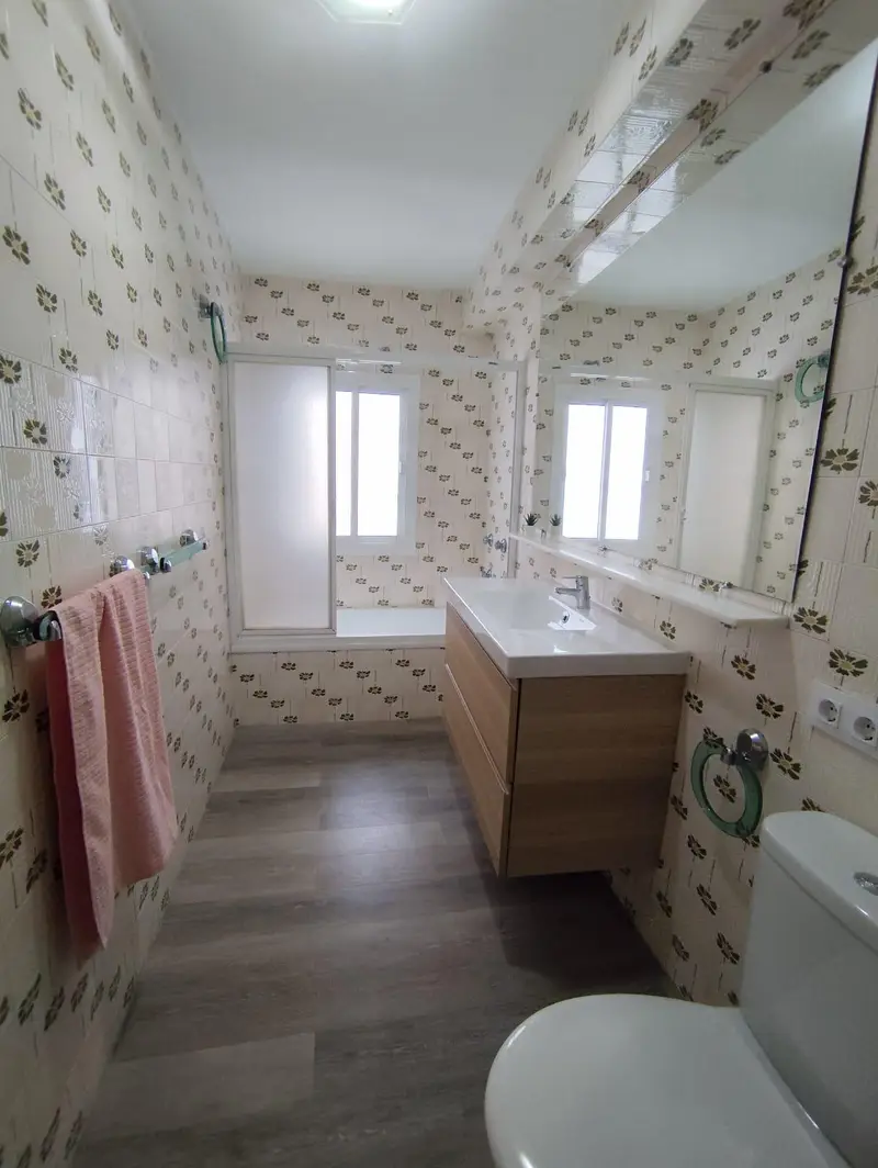 Venta Piso Reformado Centro Algeciras 4 habitaciones 2 baños