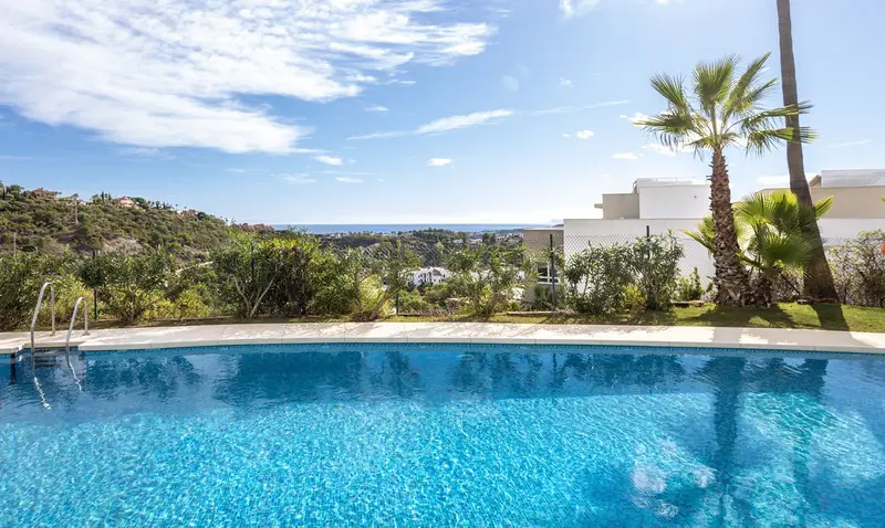 Apartamento 3 Dormitorios Lujo Benahavis Vistas Golf Mar