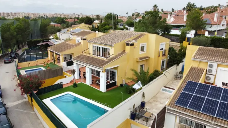 Chalet Lujo 4 Dormitorios Piscina Altorreal Molina Segura