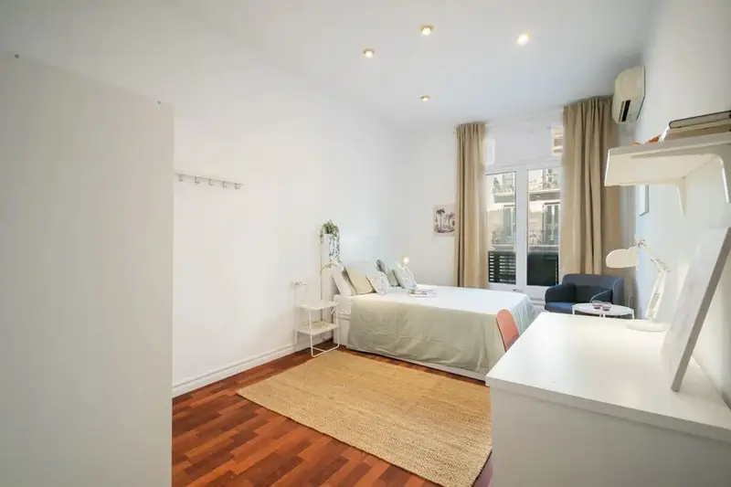 Apartamento en alquiler en Carrer del Rossell
 1 dormitorio 1 ba
