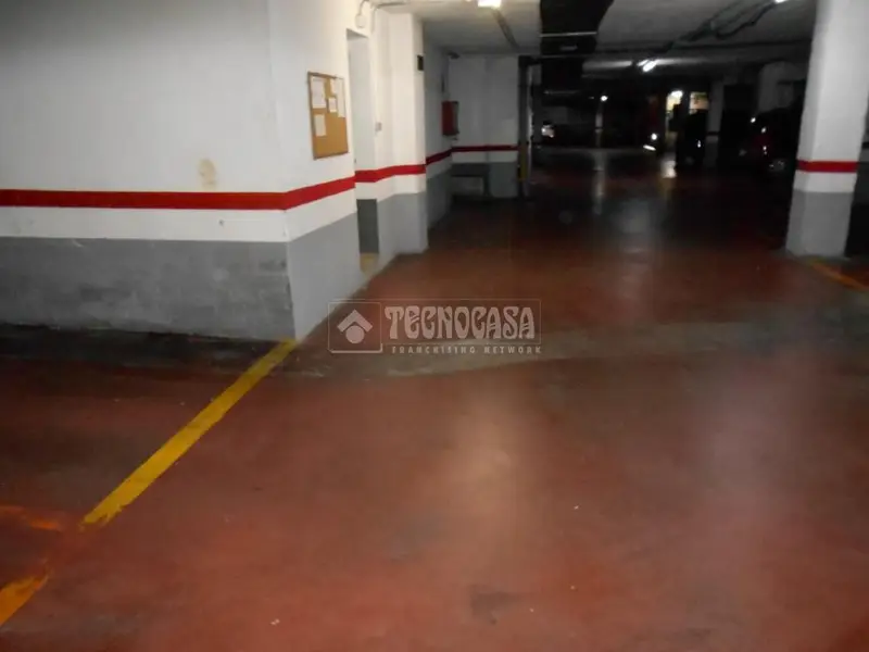 Box/plaza de garaje en venta en Centro - Hospital