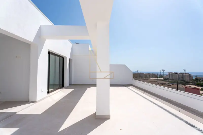Atico Duplex Turistico en Villajoyosa con Vistas al Mar