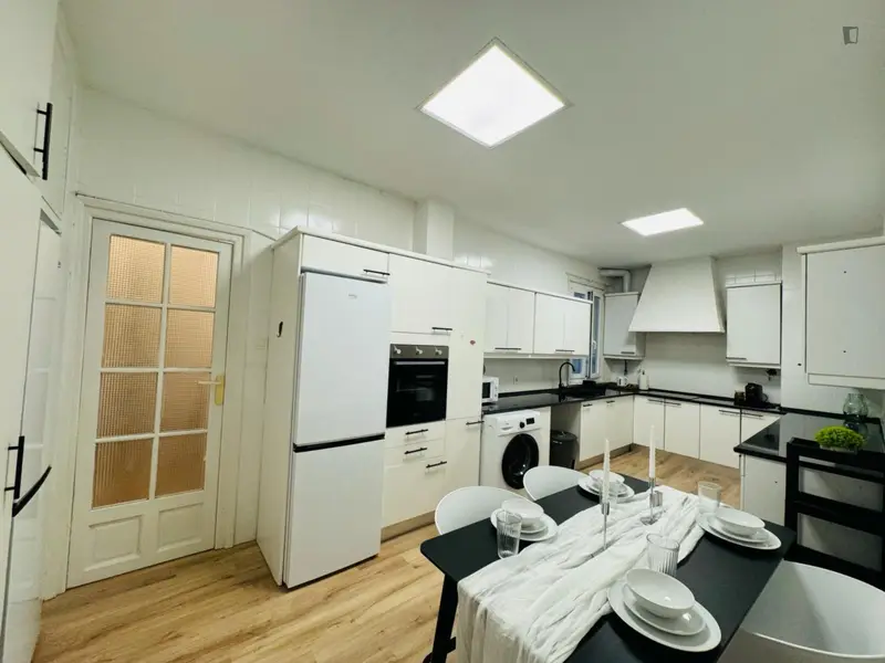 Habitacion Doble en Piso Compartido para Jovenes en Madrid