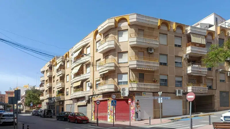 Apartamento en Crevillent Centro con Terraza 4 Dormitorios