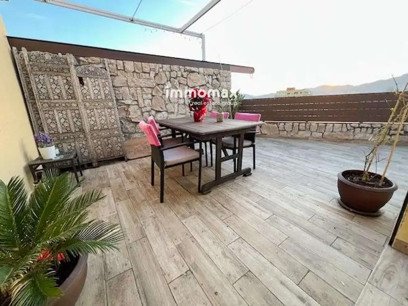 Atico en venta en Sant Feliu de Llobregat con terraza y barbacoa