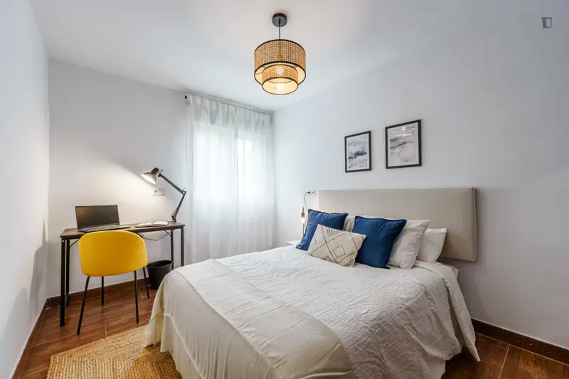 Coliving Malaga Habitaciones Amuebladas Servicios Incluidos