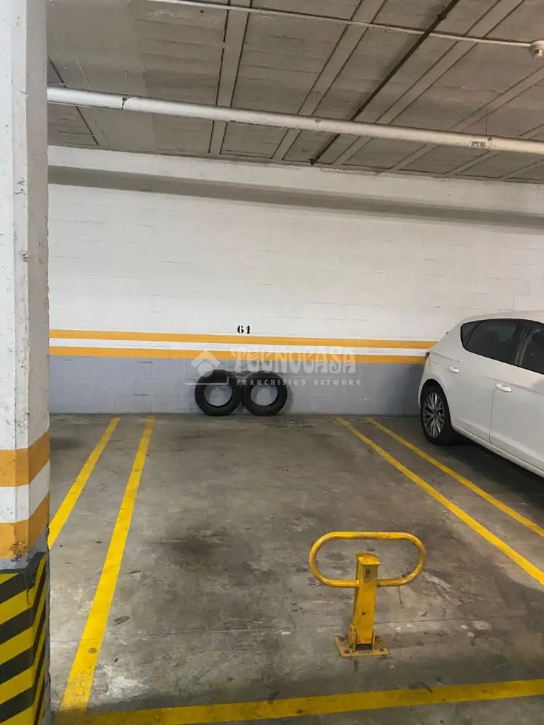 Plaza de Garaje en Venta en Sevilla Pino Montano 15m²