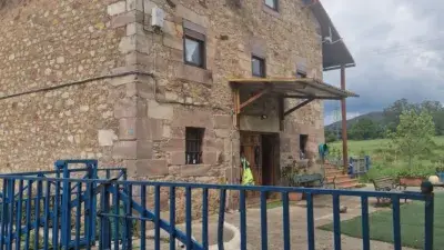 Casa con Finca en La Abadilla de Cayón