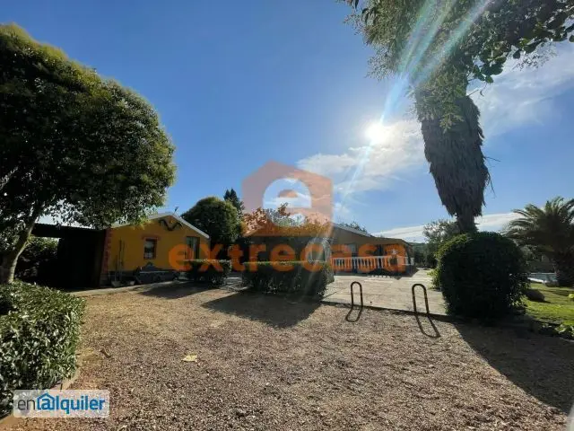 Alquiler Casa Amueblada Campomanes Badajoz 4 Dorm 2 Baños Jardin