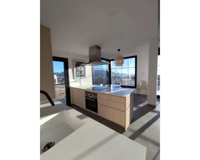 Villa Pareada Moderna en Polop con Piscina Privada