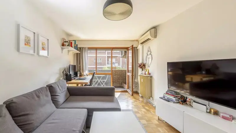 Piso en venta en Arapiles Madrid con terraza y excelentes comodidades