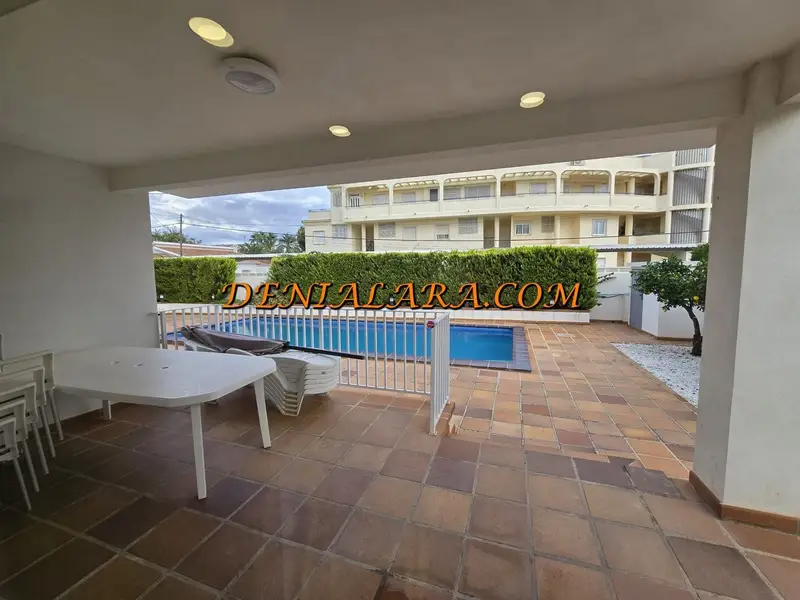 Chalet en alquiler en Las Marinas / Les Marines, Dénia, Alicante