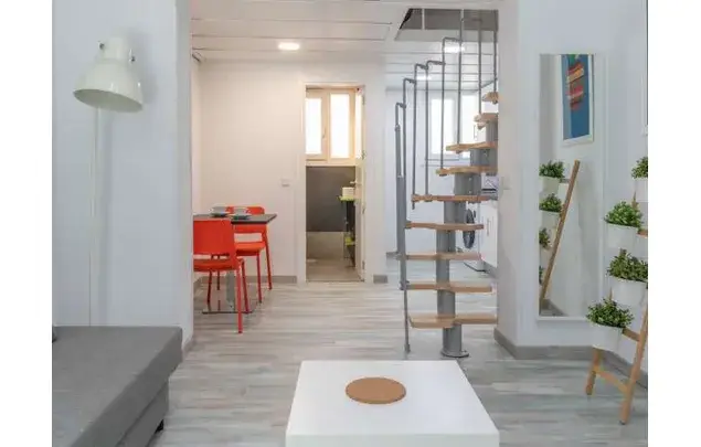 Estudio 45m2 Madrid Amueblado Wifi Aire Acondicionado